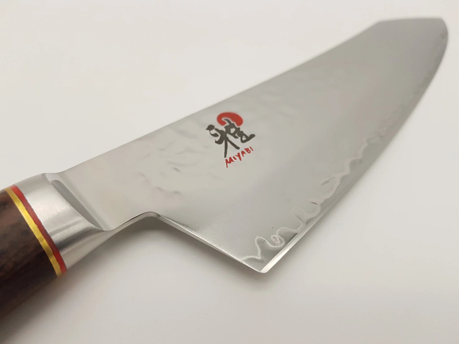 Santoku ’Rocking’ 7’’ - Artisan 6000 MCT - Miyabi