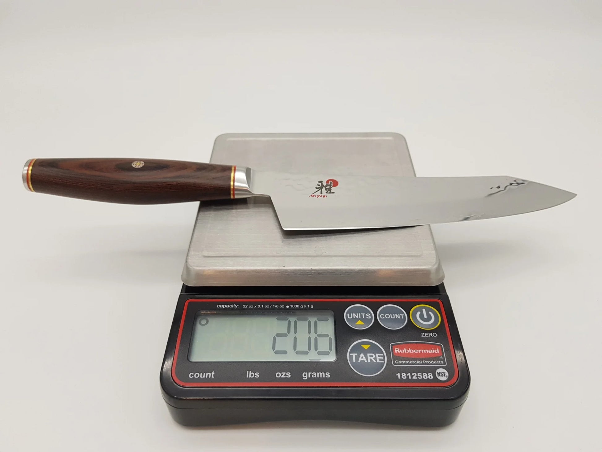 Santoku ’Rocking’ 7’’ - Artisan 6000 MCT - Miyabi