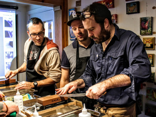 Cours d’aiguisage de couteau sur pierres à eau