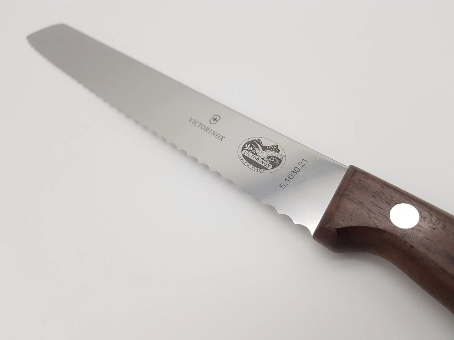 Couteau à pain 8’ - bois Victorinox