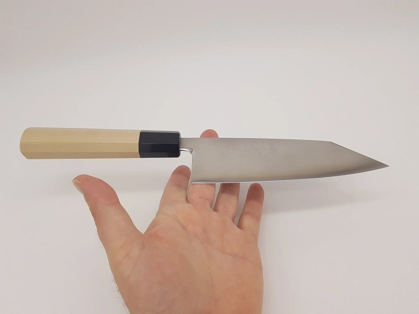Kiritsuke Santoku 155mm - SG2 - Itaro Jikko